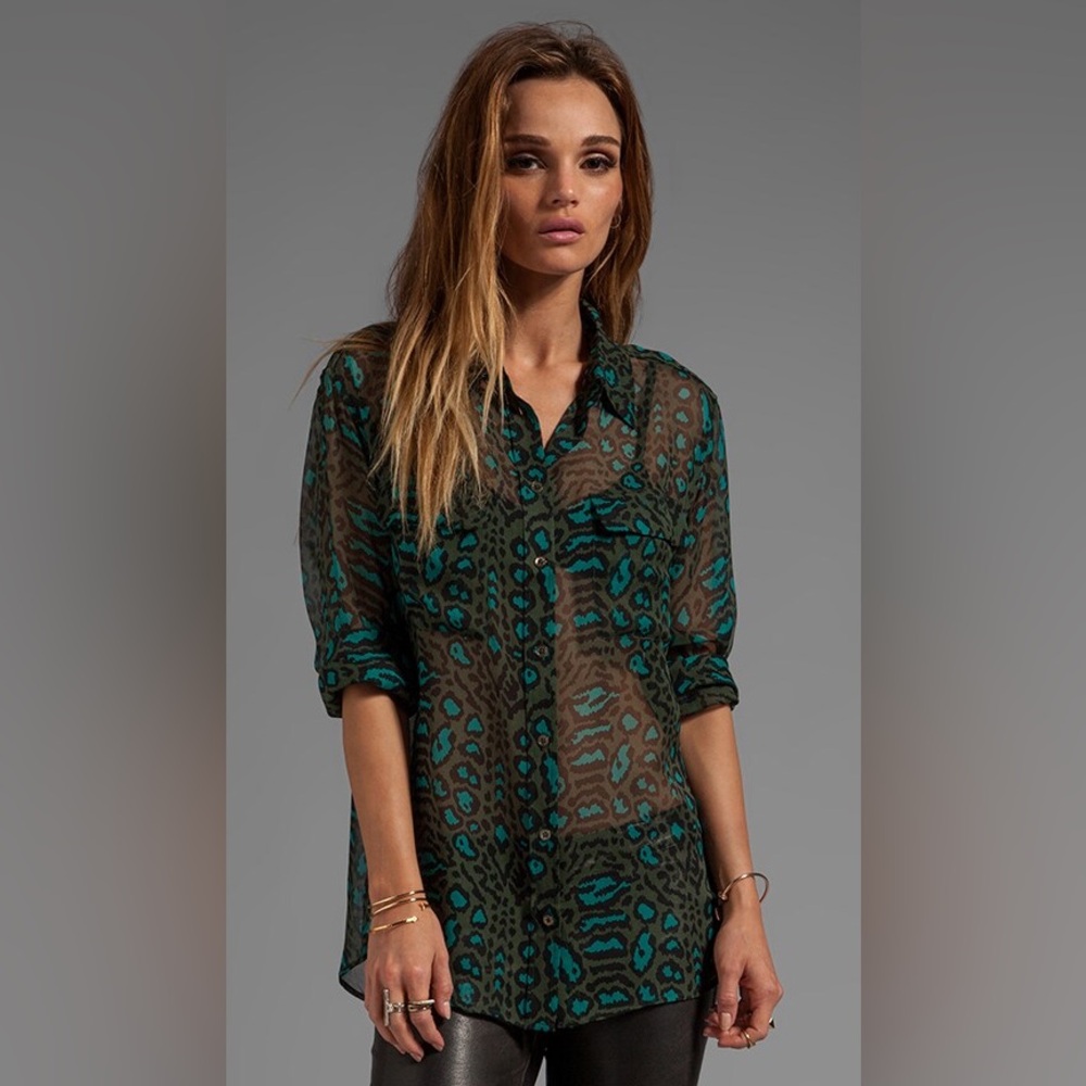 Equipment | Distressed Hyde Printed Signature Blouse in Dark Army